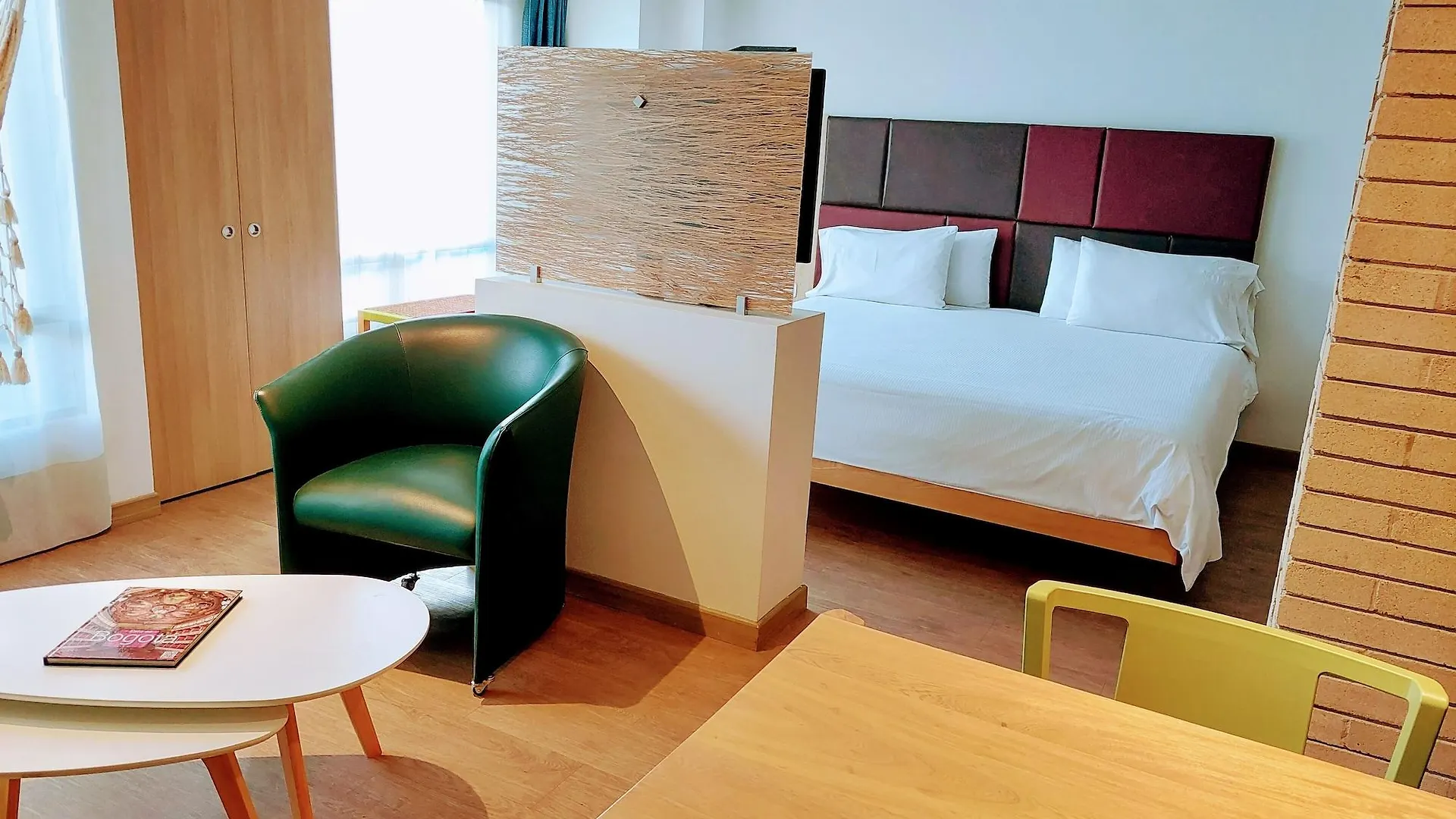 Hotel Viaggio Teleport City Suites Bogota
