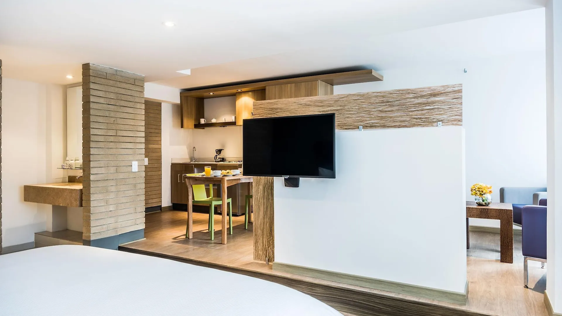 Hotel Viaggio Teleport City Suites Bogota
