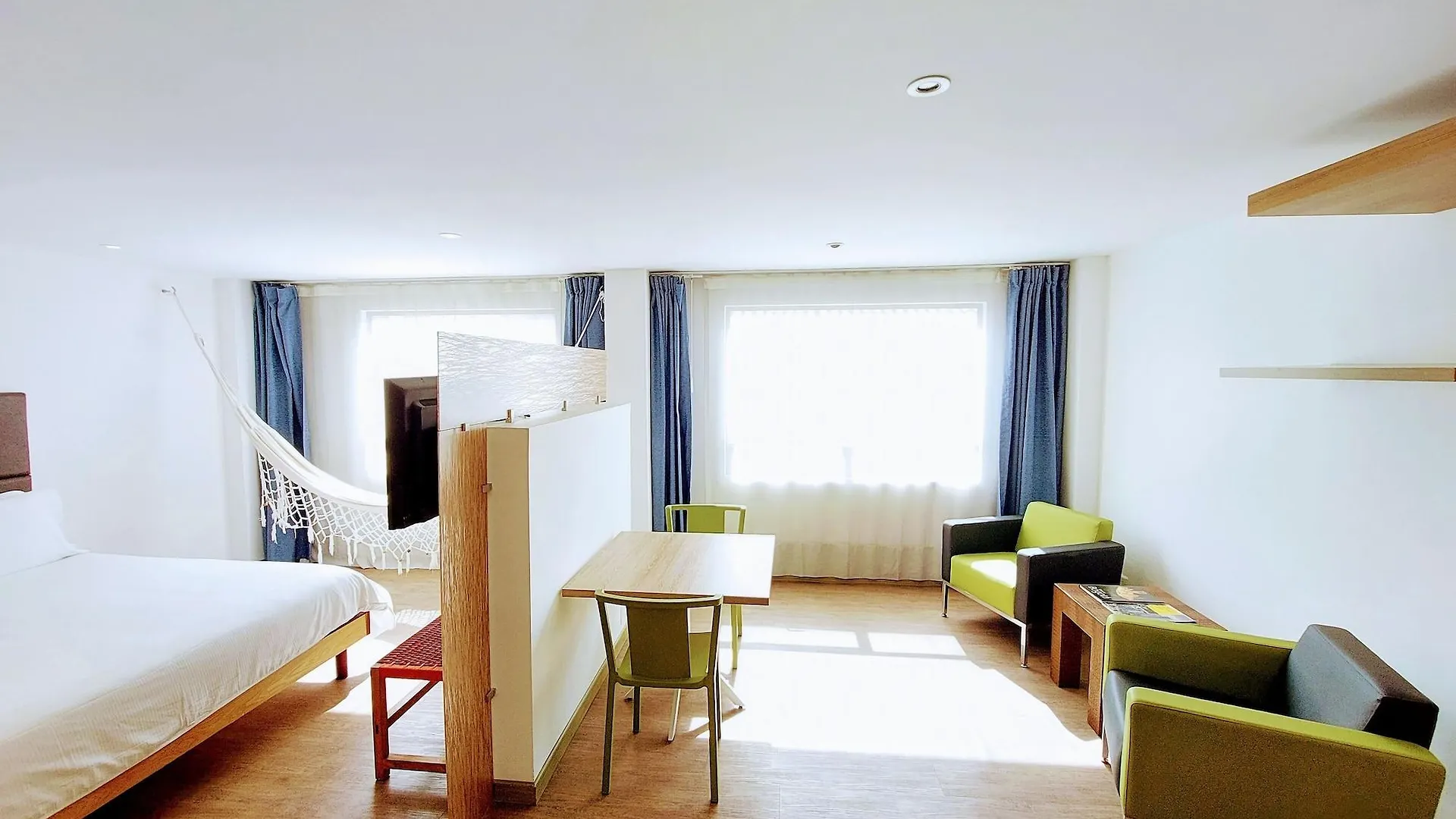 Hotel Viaggio Teleport City Suites Bogotá