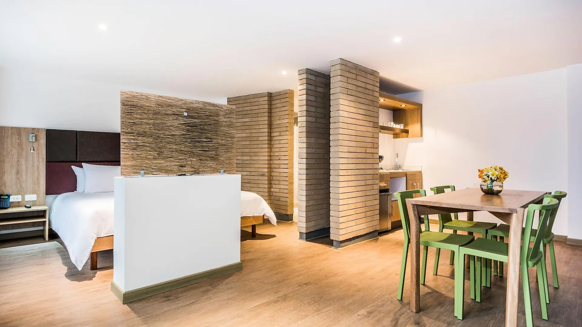 Hotel Viaggio Teleport City Suites Bogotá